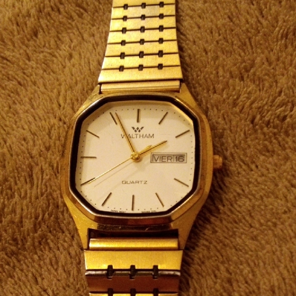 Waltham Vintage Gold Tone Octagon Case Quartz Watch Day Date Japan Movt